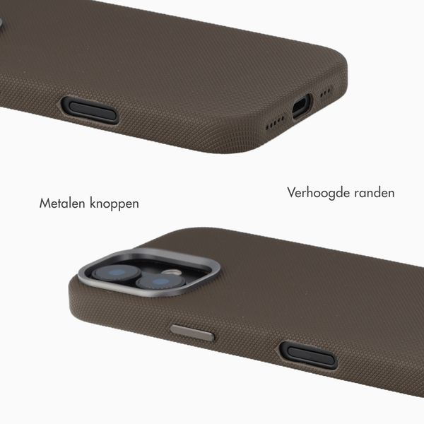 Accezz Mesh Backcover met MagSafe Apple iPhone 17 - Bruin