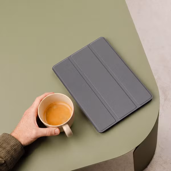 imoshion Trifold Bookcase Apple iPad 6 (2018) 9.7 inch / iPad 5 (2017) 9.7 inch / Air 2 (2014)/Air 1 (2013) - Grijs