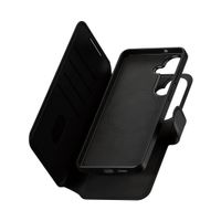 CARE by PanzerGlass Tango 2 in 1 Wallet Case MagSafe Samsung Galaxy S26 - Transparant
