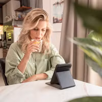 imoshion Stand Flipcase Pocketbook Era Color - Zwart