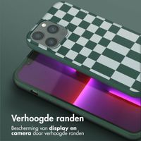 Selencia Siliconen design hoesje met afneembaar koord iPhone 13 Pro Max - Irregular Check Green