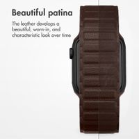 Accezz Magnetic genuine leather band Apple Watch | 44/45/46/49 mm - Chocolate Brown