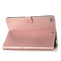 Klavertje Bloemen Bookcase iPad 6 (2018) 9.7 inch / iPad 5 (2017) 9.7 inch - Rosé Goud