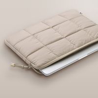 Selencia Puffy Laptop hoes 15-16 inch - Laptopsleeve - Beige