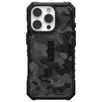 UAG Pathfinder Backcover Apple iPhone 16 Pro - Midnight Camo