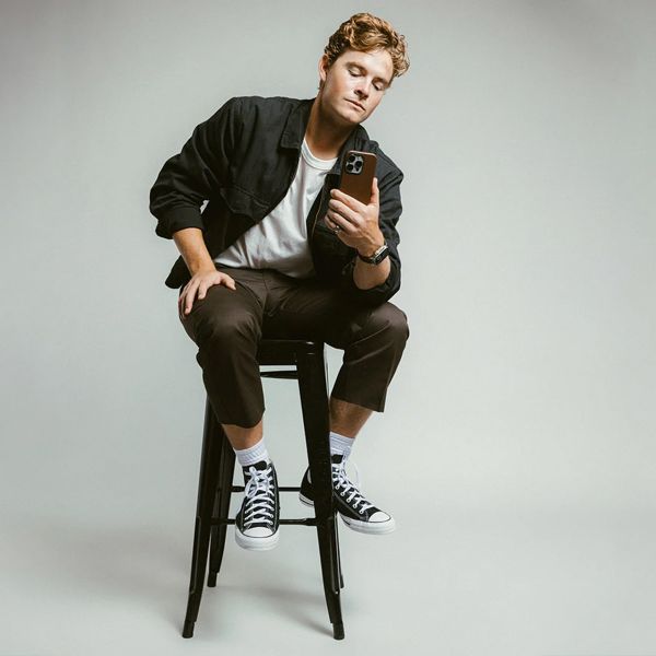 Nomad Modern Horween Leather Case Apple iPhone 16 Pro Max - Rustic Brown