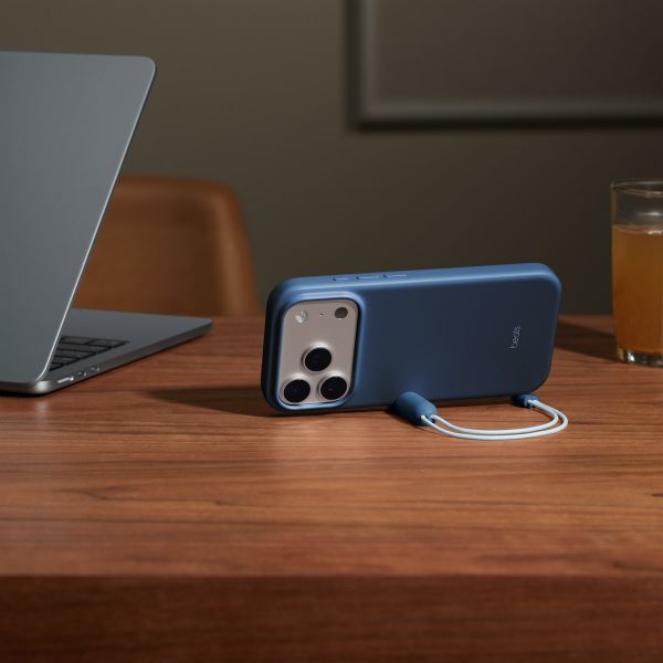 Beats Kickstand Case met MagSafe en Camera Control Apple iPhone 17 Pro - Bedrock Blue