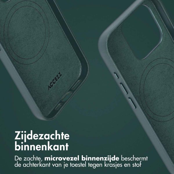 Accezz Leather Bookcase 2-in-1 met MagSafe Apple iPhone 15 Pro - Cedar Green