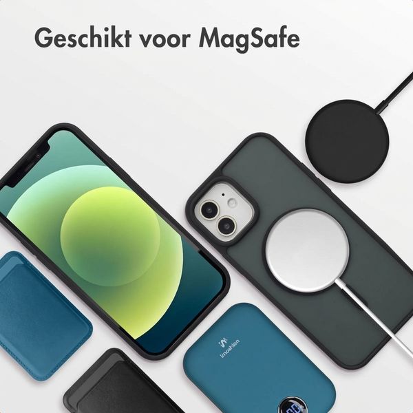 imoshion Color Guard Backcover met MagSafe Apple iPhone 12 (Pro) - Zwart