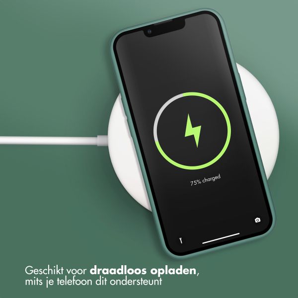 Accezz Liquid Silicone Backcover Apple iPhone 13 Pro - Donkergroen