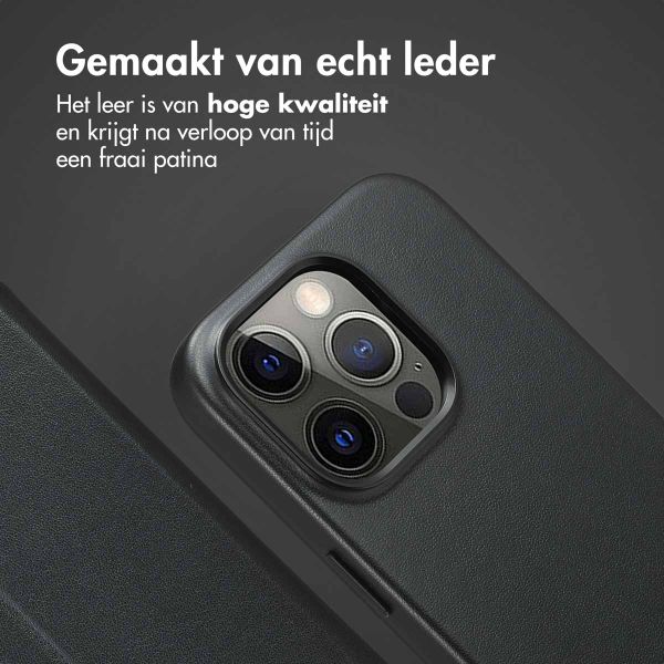 Accezz Leather Bookcase 2-in-1 met MagSafe Apple iPhone 14 Pro - Onyx Black