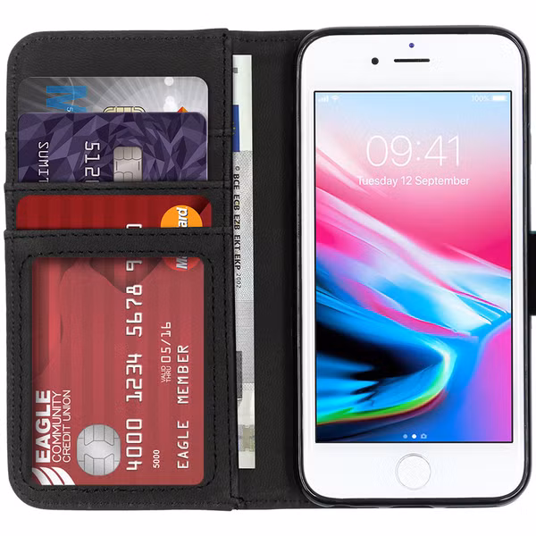 imoshion Luxe Bookcase Apple iPhone SE (2022 / 2020) / 8 / 7 / 6(s) - Lichtblauw