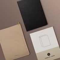 Selencia Riva Bookcase Apple iPad 11 (2025) 11 inch A16 / iPad 10 (2022) 10.9 inch - Zwart