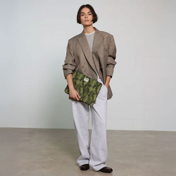 Wouf Studio Laptop Hoes 13-14 inch - Laptopsleeve - Cobra