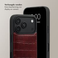 Selencia Nova Croco Telefoonhoes met Koord en Pashouder Apple iPhone 18 Pro Max / 17 Pro Max - Burgundy