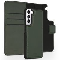 Accezz Premium Leather 2 in 1 Wallet Bookcase Samsung Galaxy S22 - Groen