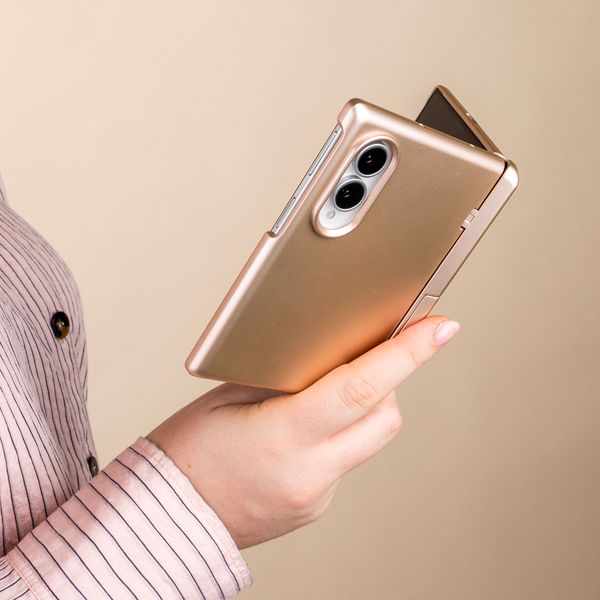 imoshion Color Backcover met Stand Samsung Galaxy Z Fold 8 - Goud