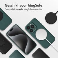imoshion Color Backcover met MagSafe Apple iPhone 15 Pro - Donkergroen