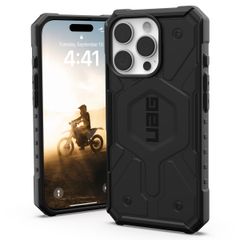 UAG Pathfinder Backcover MagSafe Apple iPhone 16 Pro - Zwart