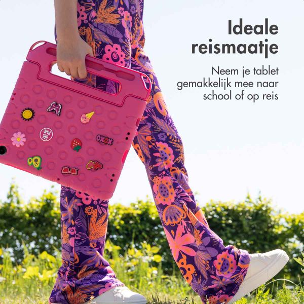 imoshion Kidsproof tablethoes met afneembare dolls Apple iPad 11 (2025) 11 inch A16 / iPad 10 (2022) 10.9 inch - Roze