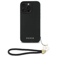 Guess Grained Backcover MagSafe met Flower Charm Strap iPhone 16 Pro Max - Zwart