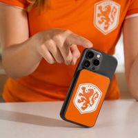 Selencia MagSafe Powerbank 5.000 mAh - Draadloze Powerbank - Geschikt voor MagSafe en Qi - Black / Oranje Leeuw