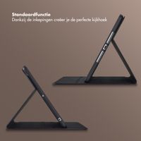 Selencia Riva Bookcase Apple iPad 9 (2021) 10.2 inch / iPad 8 (2020) 10.2 inch / iPad 7 (2019) 10.2 inch - Zwart