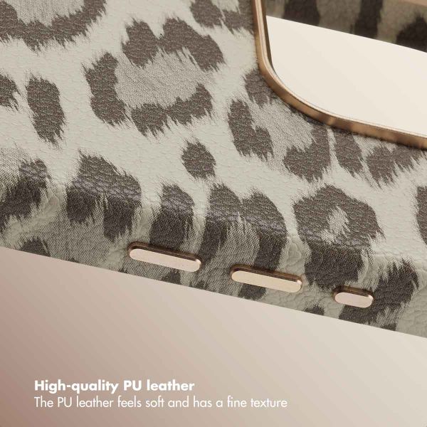 Selencia Sabi Back Cover Panther Print with MagSafe Apple iPhone 15 Pro - Soft Ivory