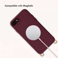 Selencia Rivièra MagSafe Back Cover with detachable hooks Apple iPhone SE (2022 / 2020) / 8 / 7 - Bold Burgundy