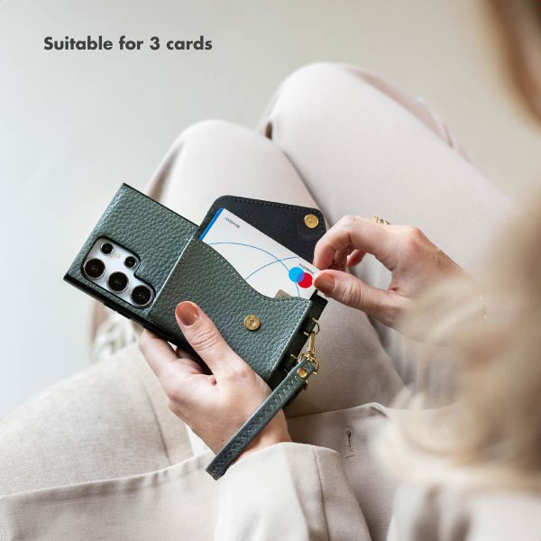Selencia Sera Phone Case with Cord and Envelope Card Holder Apple iPhone 16 - Sage Green