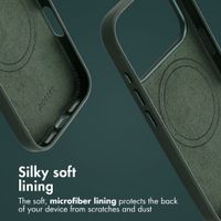 Accezz Leather Case with MagSafe Apple iPhone 18 Pro / 17 Pro - Cedar Green