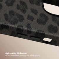 Selencia Sabi Back Cover Panther Print with MagSafe Apple iPhone 15 - Midnight Black