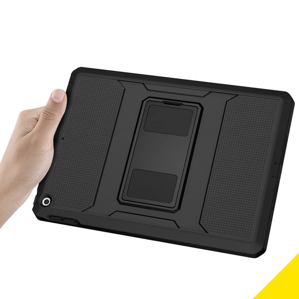 Accezz Rugged Back Case Apple iPad 6 (2018) 9.7 inch / iPad 5 (2017) 9.7 inch - Zwart