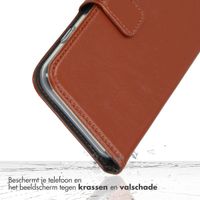 Selencia Echt Lederen Bookcase Apple iPhone 15 Pro - Lichtbruin