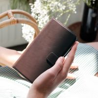 Selencia Echt Lederen Bookcase Samsung Galaxy S10e - Bruin