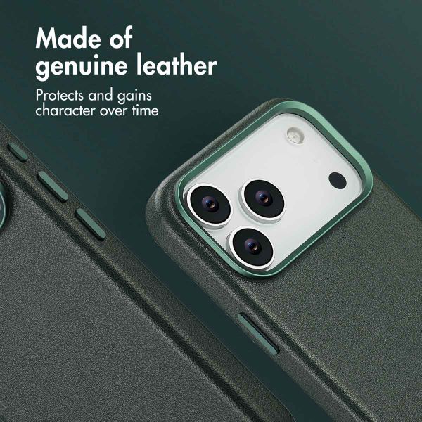 Accezz Leather Back Cover with MagSafe Apple iPhone 17 Pro Max - Cedar Green