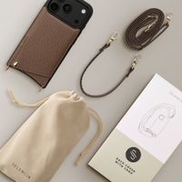 Selencia Nova Telefoonhoes met Koord en Pashouder Apple iPhone 18 Pro Max / 17 Pro Max - Mocha Brown
