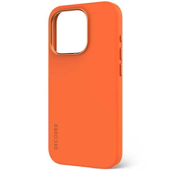 Decoded Silicone Backcover MagSafe iPhone 15 Pro - Oranje