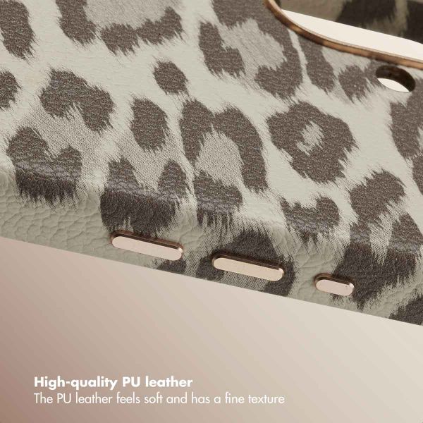 Selencia Sabi Back Cover Panther Print with MagSafe Apple iPhone 16 - Soft Ivory