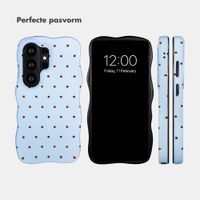 Selencia Vivid Wavy Backcover met MagSafe Samsung Galaxy S26 Ultra - Happy Dots Digital Sky