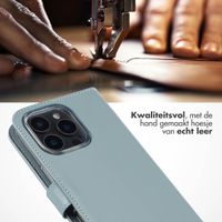 Selencia Echt Leren Bookcase Apple iPhone 16 Pro - Air Blue