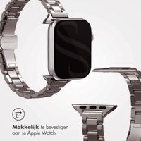 Selencia Slim Steel schakelbandje Apple Watch Series 1 t/m 9 / SE (38/40/41 mm) | Series 10 / 11 (42 mm) - Zilver