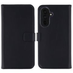 Selencia Echt Leren Bookcase Samsung Galaxy A37 (5G) - Zwart