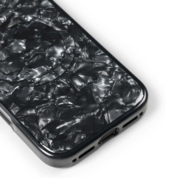 iDeal of Sweden Pearlised MagSafe Case Apple iPhone 17 - Black