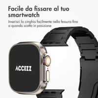 Accezz Mat Titanium bandje Apple Watch | 44/45/46/49 mm - Zwart