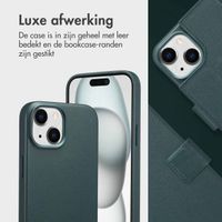Accezz Leather Bookcase 2-in-1 met MagSafe Apple iPhone 15 - Cedar Green