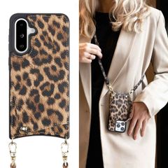 Selencia Nova Backcover met koord en pashouder Samsung Galaxy A36 / A56 - Leopard