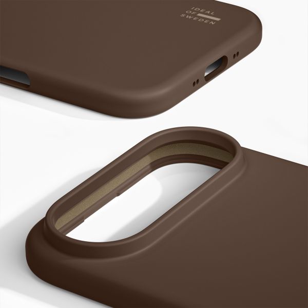 iDeal of Sweden Silicone Case met MagSafe Apple iPhone Air - Mocha Mousse