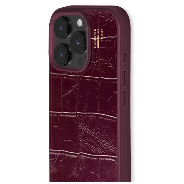 iDeal of Sweden Vegan Leather MagSafe Backcover Apple iPhone 16 Pro - Fine Wine Croco