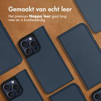 Accezz Premium Leather Slim Bookcase Apple iPhone 15 Pro - Donkerblauw